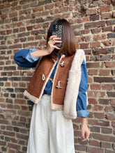 Charger l'image dans la galerie, Veste camel sans manches