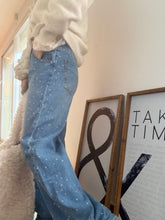 Charger l'image dans la galerie, Jean ballon à strass