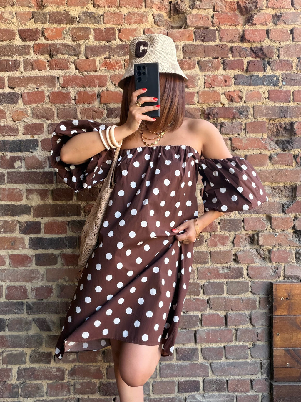 Robe épaules nues chocolat à pois