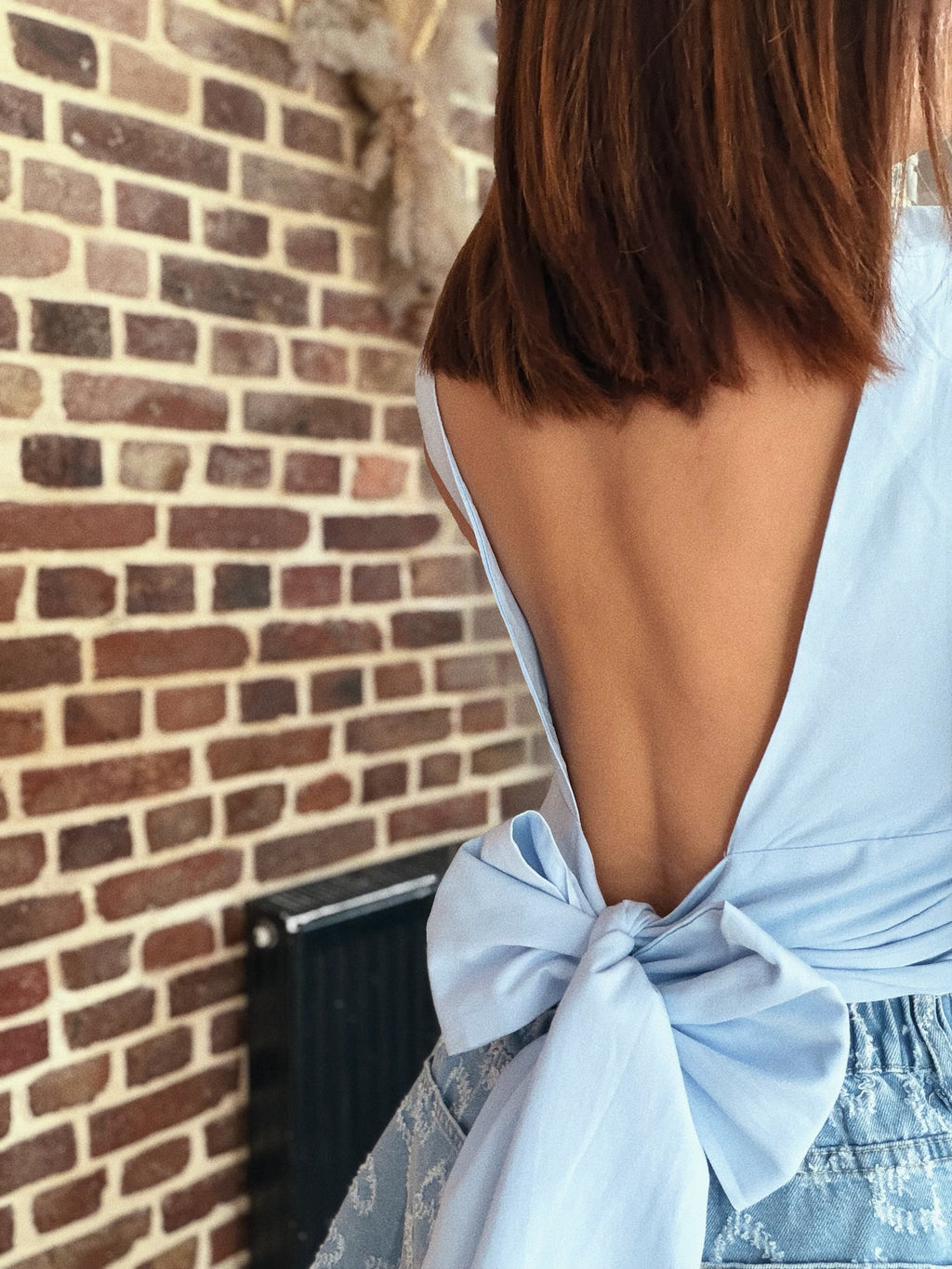 Top bleu à nouer
