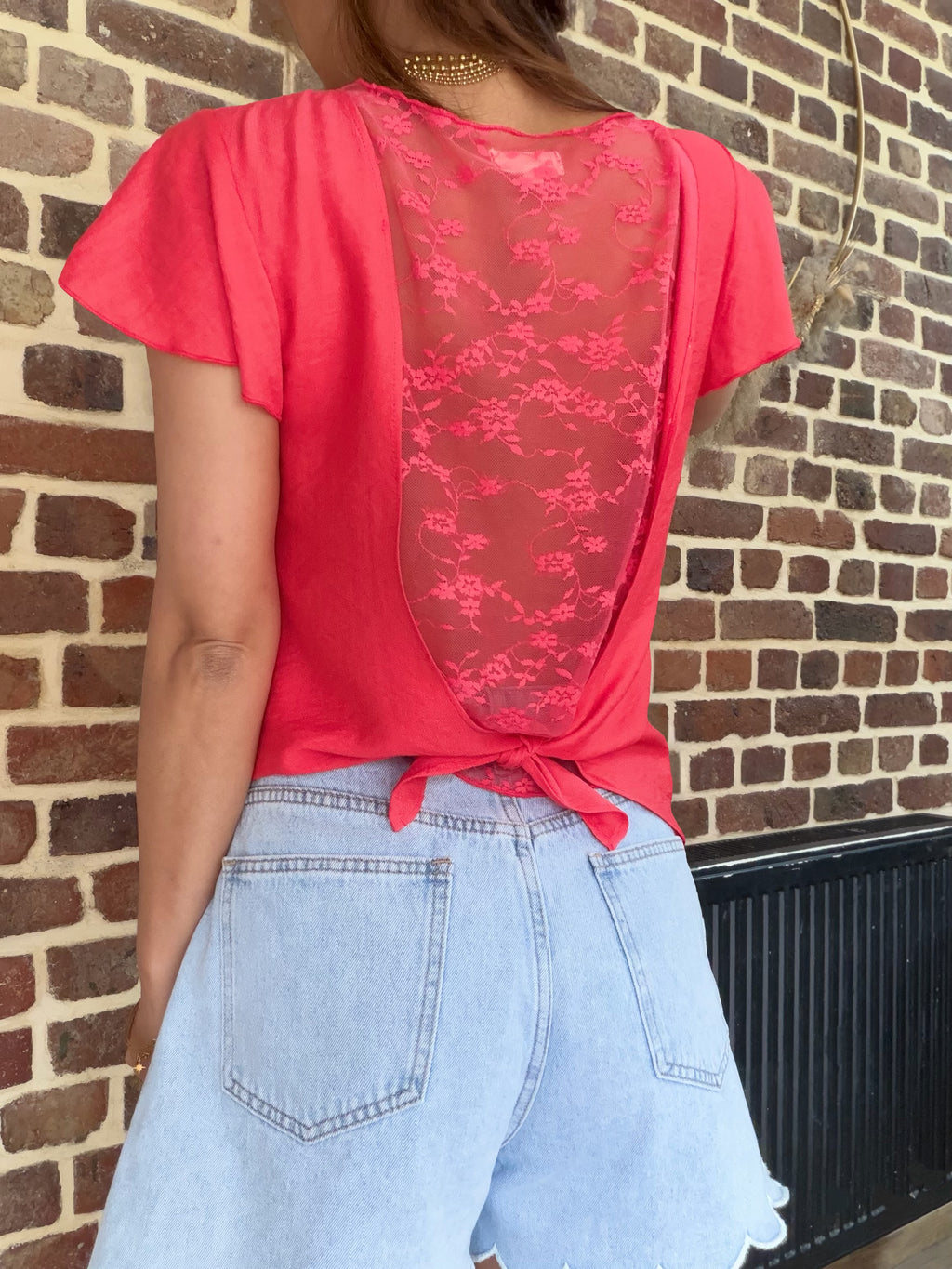 Haut corail dos dentelle et noué