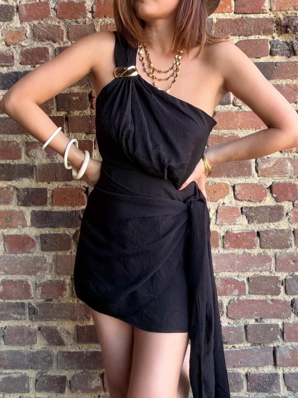 Robe courte noire plage