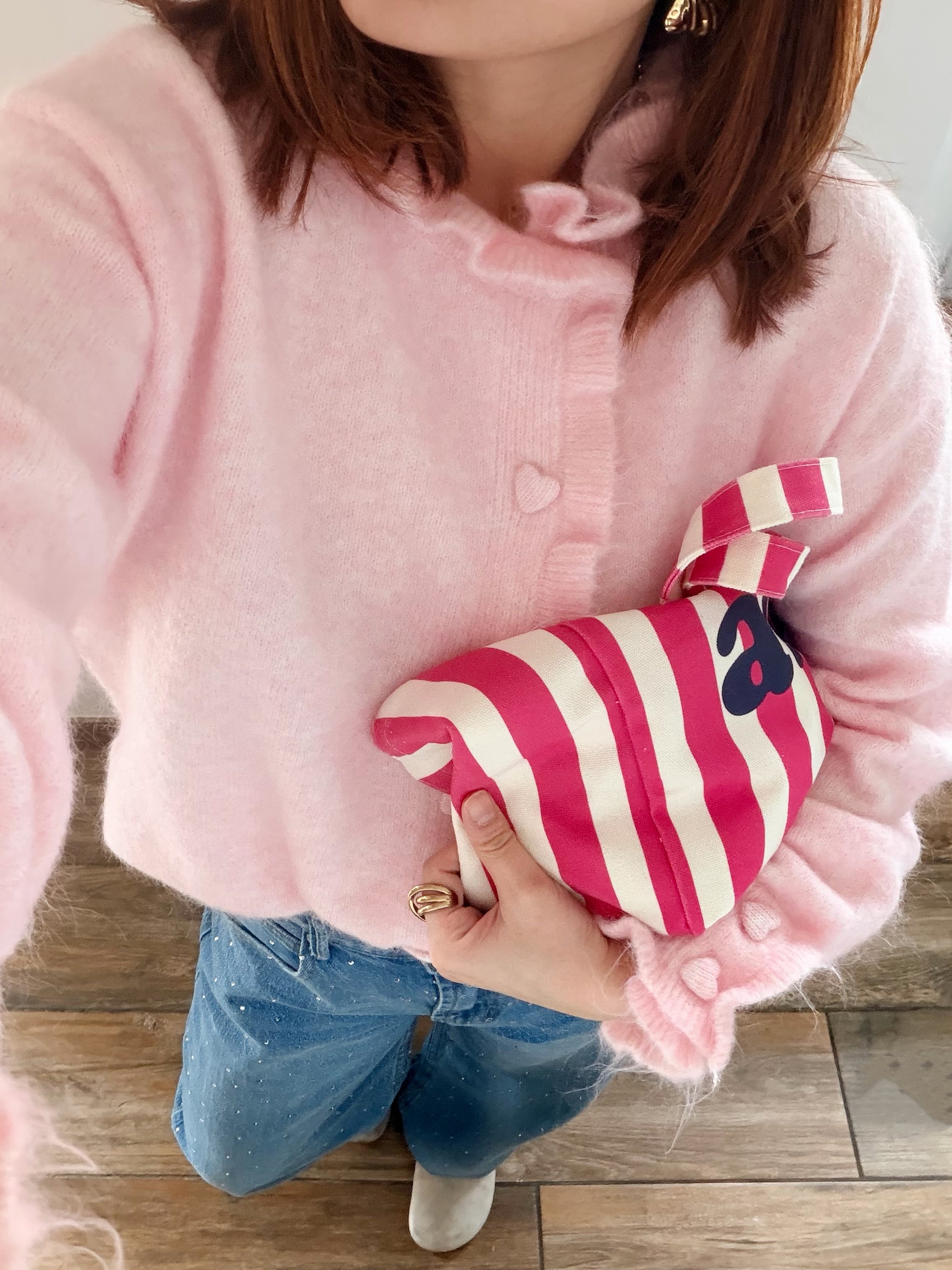 Gilet rose boutons cœurs