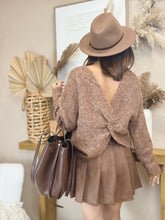 Charger l&#39;image dans la galerie, Pull réversible marron
