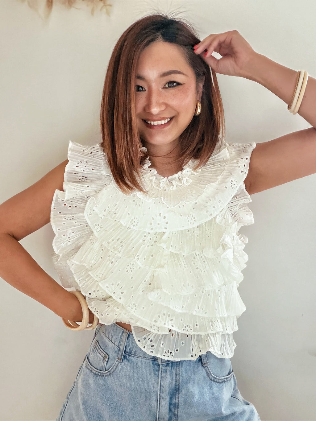 Top volants blanc à broderies