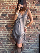 Charger l&#39;image dans la galerie, Robe asymétrique choco
