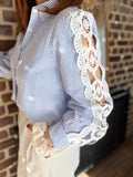 Chemise rayée détails dentelle