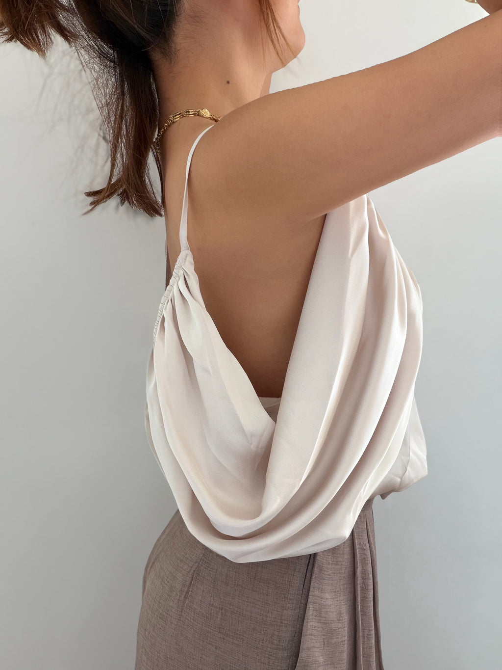 Top satiné beige