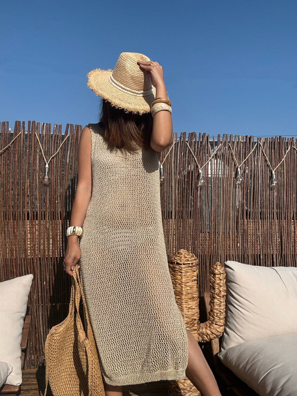 Robe crochet dorée