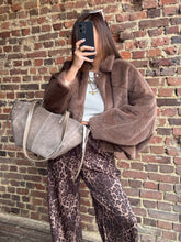 Charger l&#39;image dans la galerie, Manteau ballon en fausse fourrure
