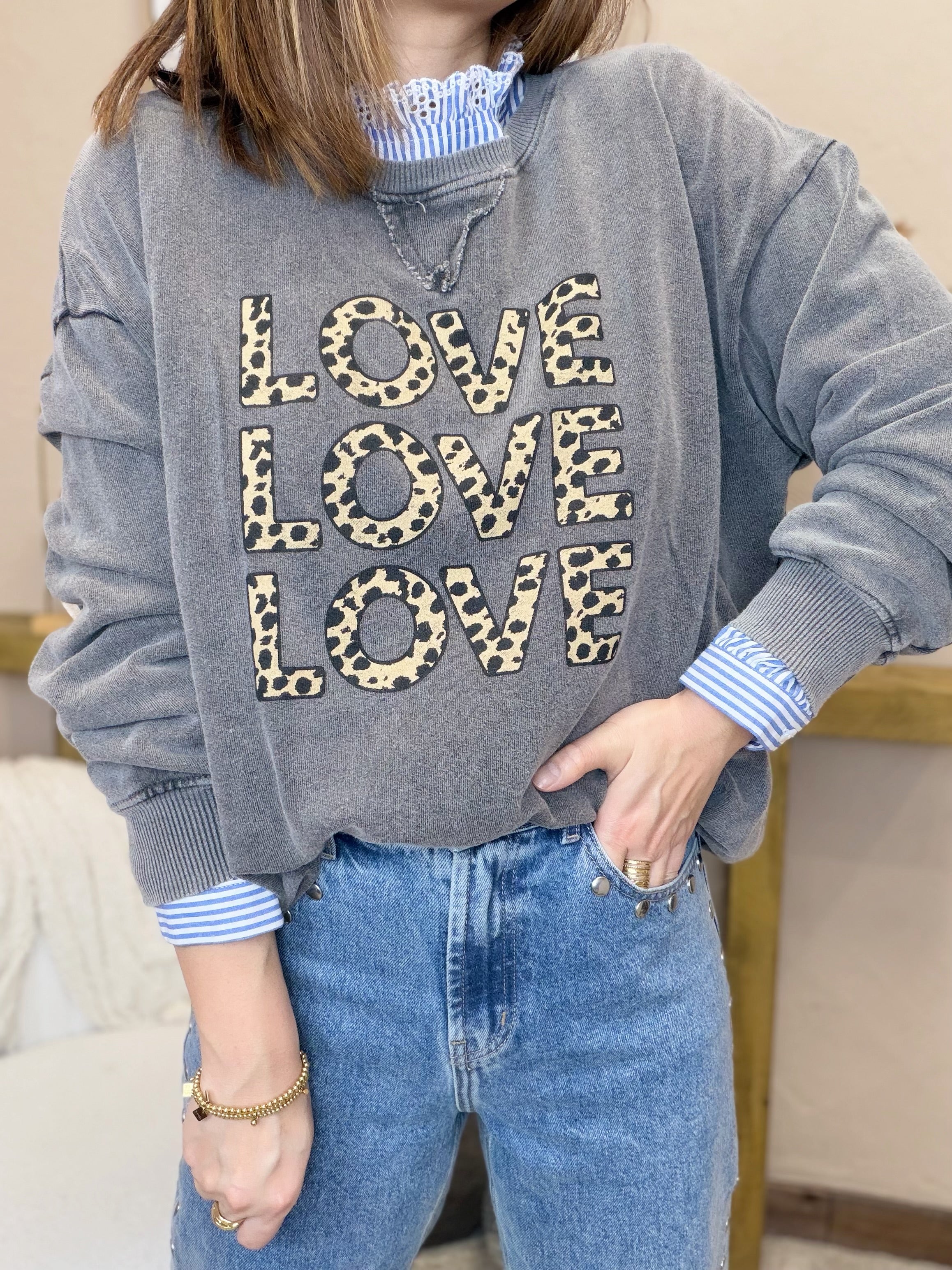 Sweat gris délavé love