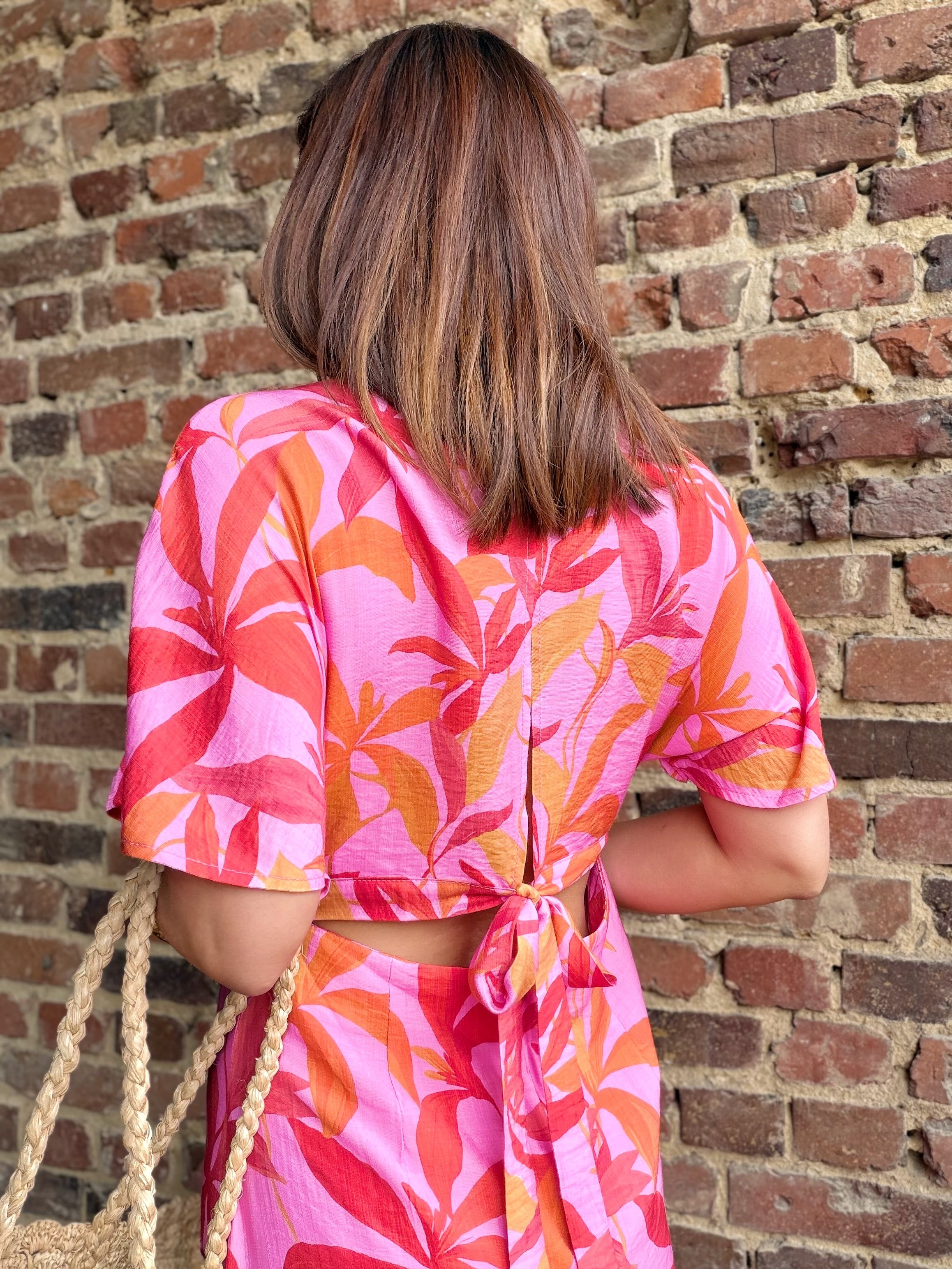 Robe fleurie dos nu