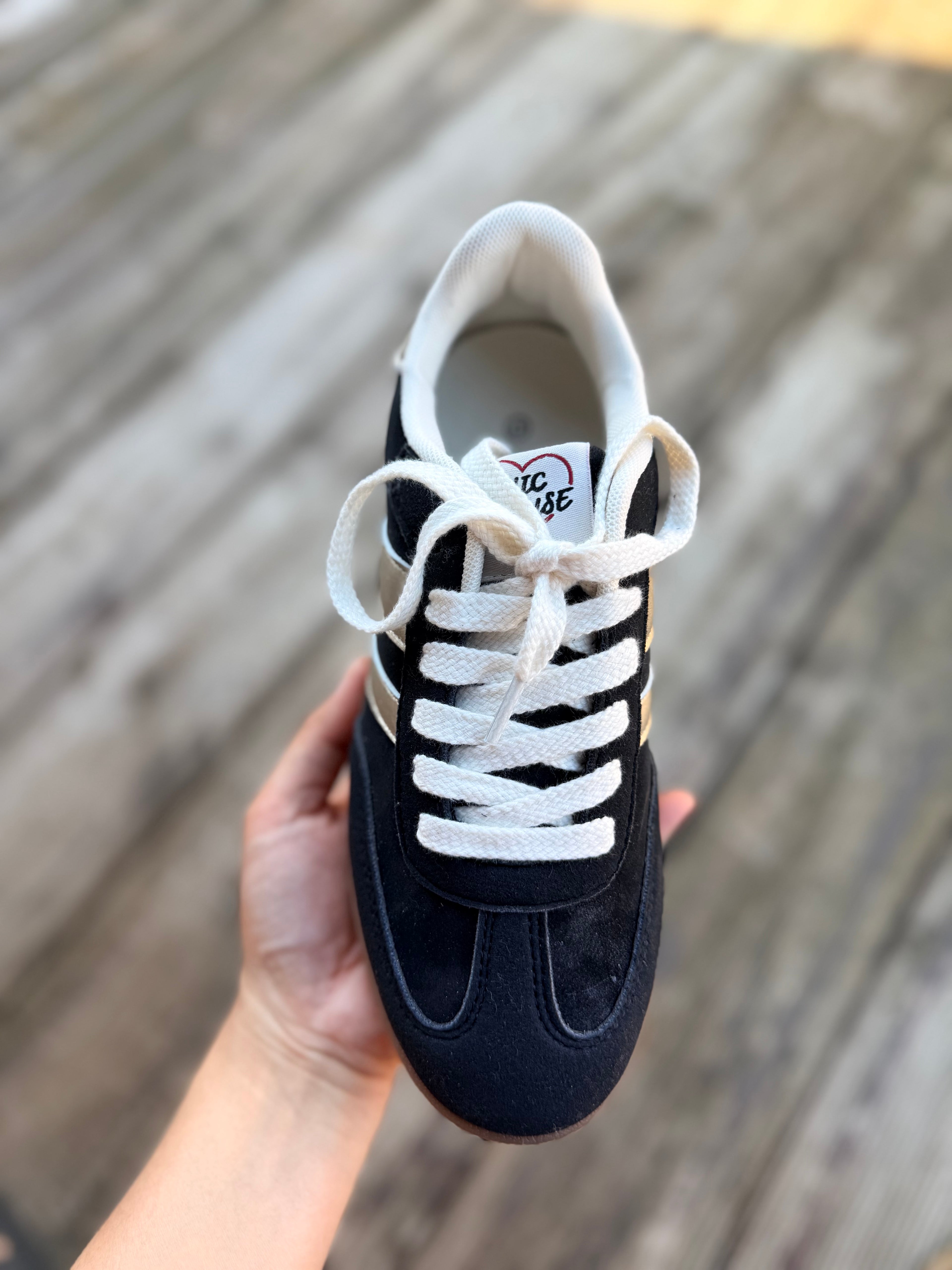 Baskets noires