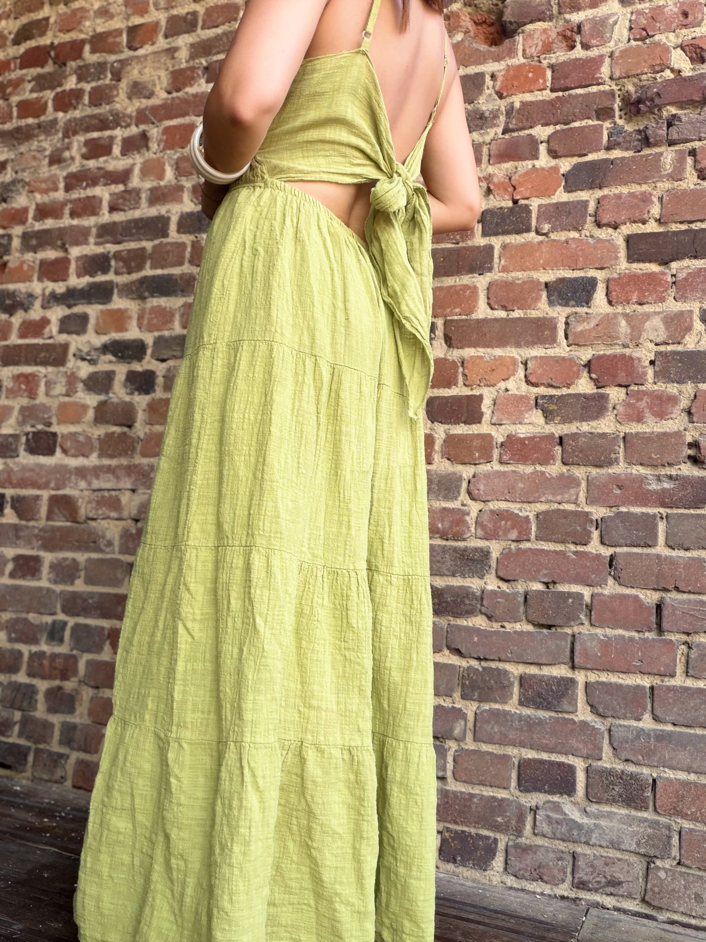Robe dos nu noeud verte