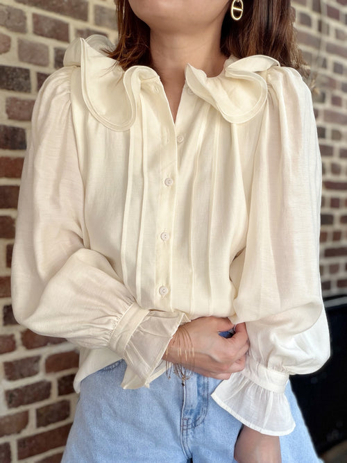 Chemise écrue col volanté