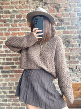 Charger l&#39;image dans la galerie, Pull chocolat ajouré
