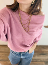 Charger l'image dans la galerie, Pull asymétrique rose
