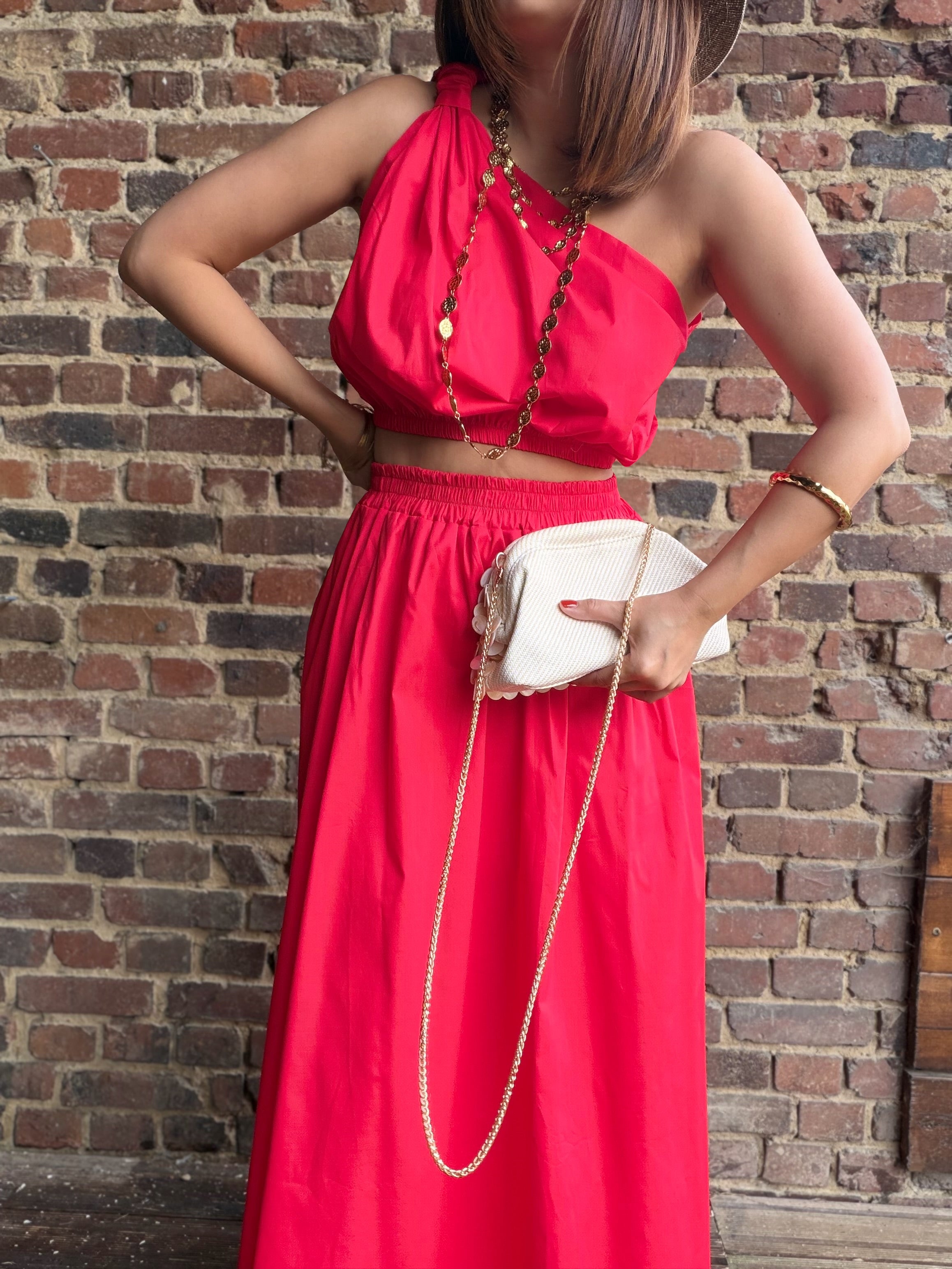Ensemble rouge