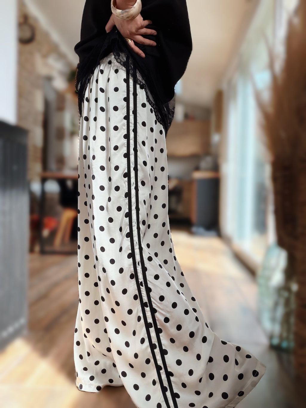 Pantalon à pois en soie