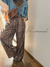 Charger l'image dans la galerie, Jogging léopard
