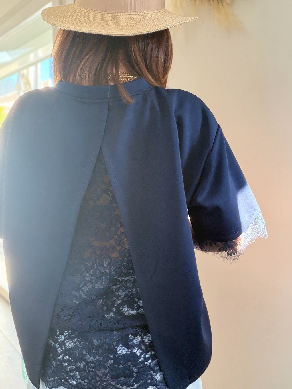 T-shirt bleu dentelle