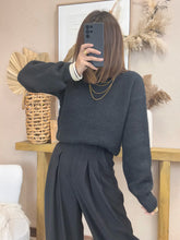 Charger l&#39;image dans la galerie, Pull noir
