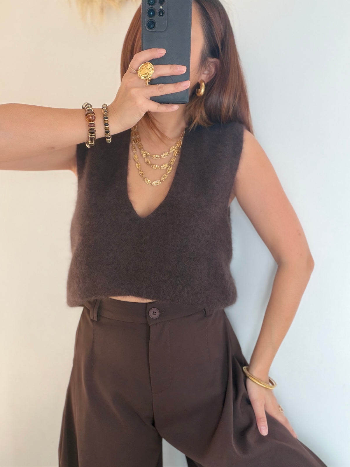 Pull choco sans manches col V