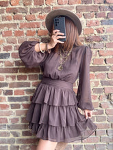 Charger l&#39;image dans la galerie, Robe chocolat à volants

