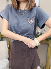 Charger l'image dans la galerie, T-shirt gris Léo
