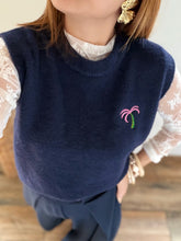 Charger l'image dans la galerie, Pull bleu  sans manches palmier
