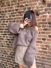 Charger l&#39;image dans la galerie, Pull taupe oversize
