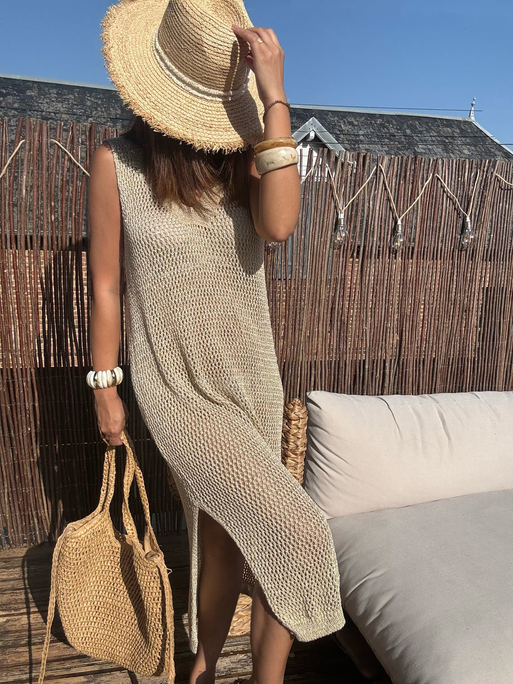 Robe crochet dorée