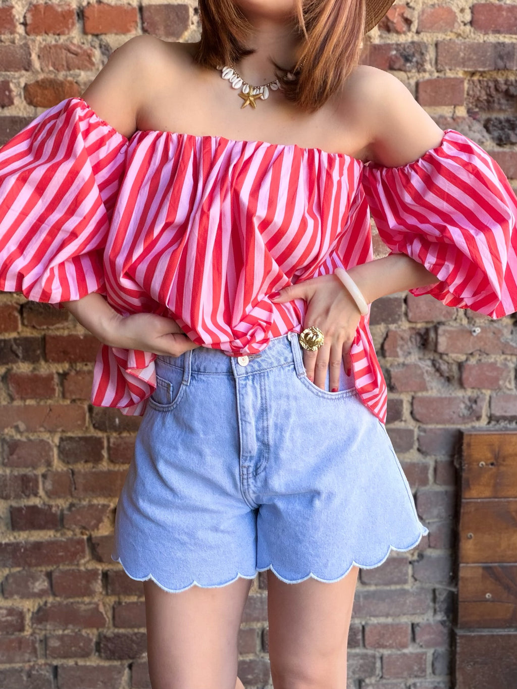 Top rayé rose épaules nues