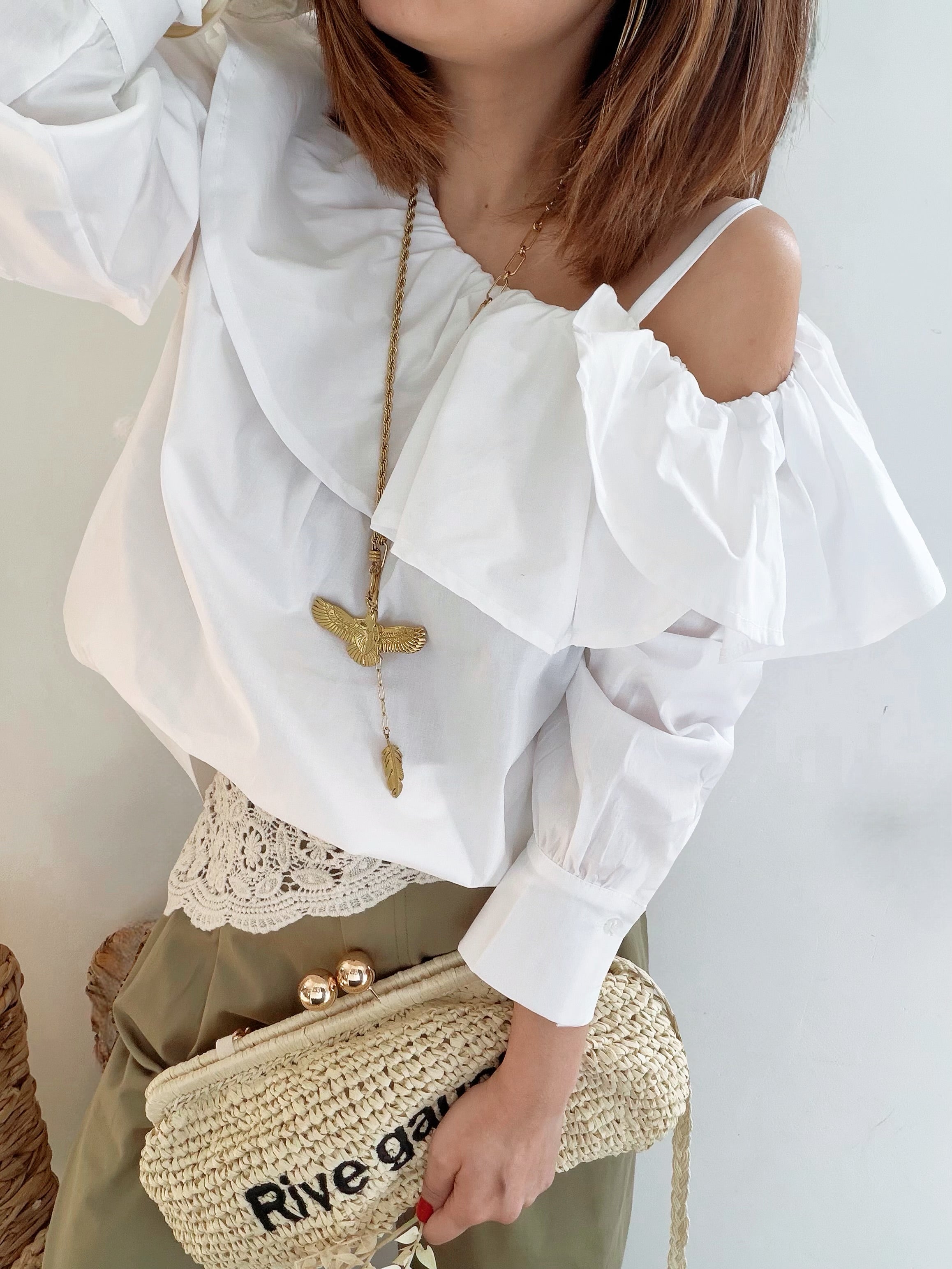 Blouse avec col de travers