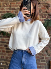 Charger l'image dans la galerie, Pull blanc avec détails chemise
