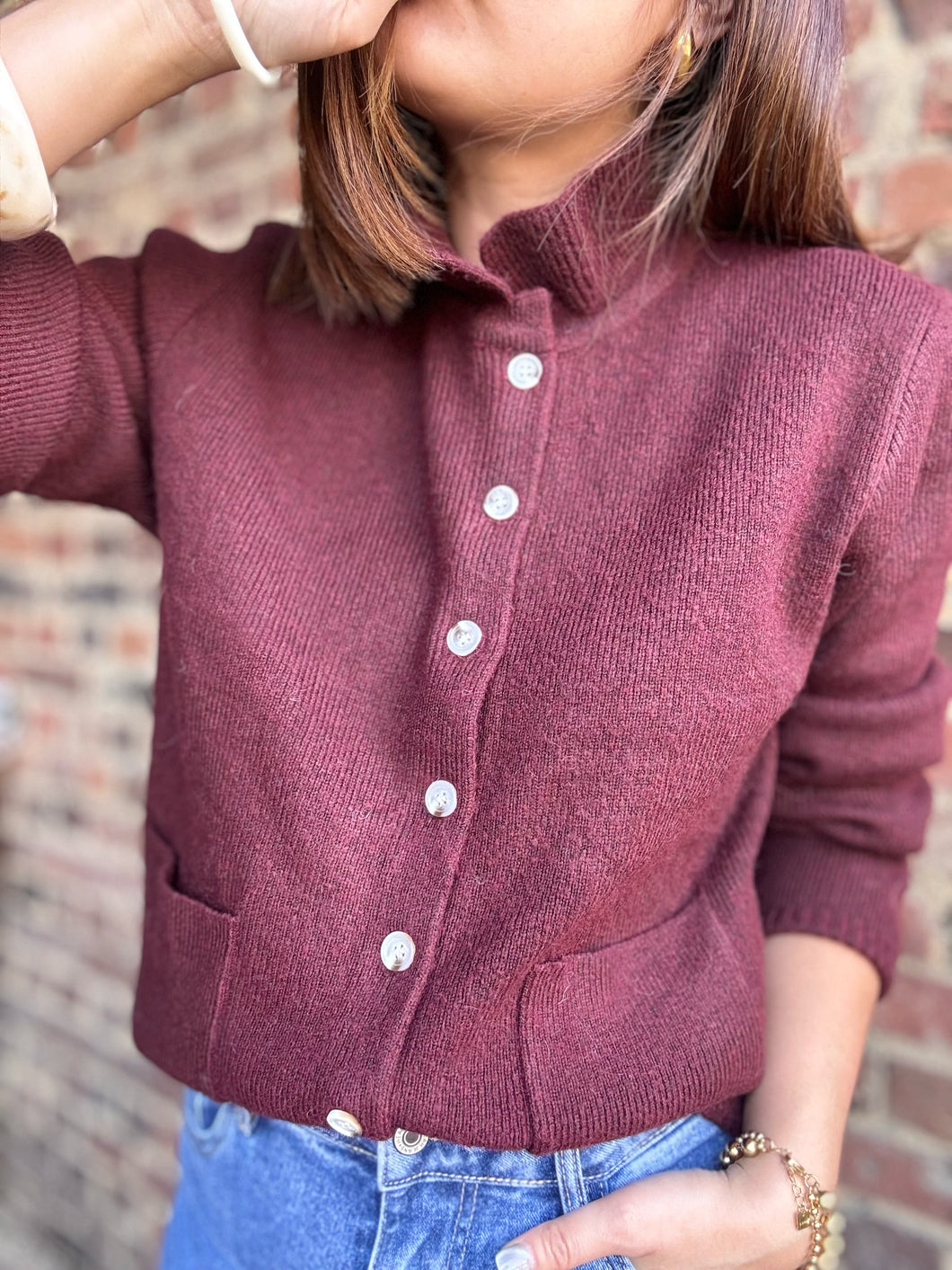 Gilet bordeaux en col victorien