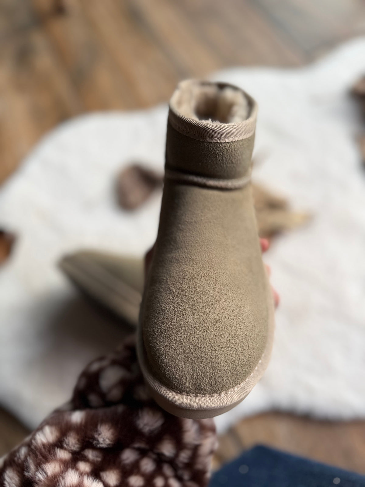 Botte mini fourrées taupe en cuir