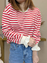 Charger l'image dans la galerie, Sweat rayures rouges
