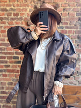 Charger l&#39;image dans la galerie, Veste en cuir
