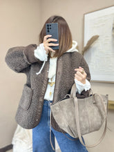 Charger l&#39;image dans la galerie, Manteau moumoute choco ( sans cagoule)
