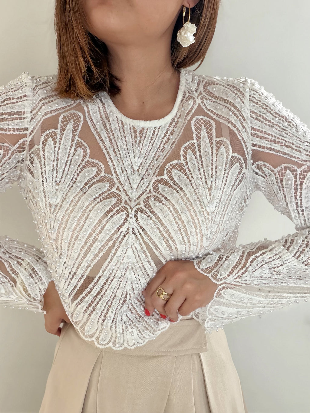 Blouse blanche  à perles