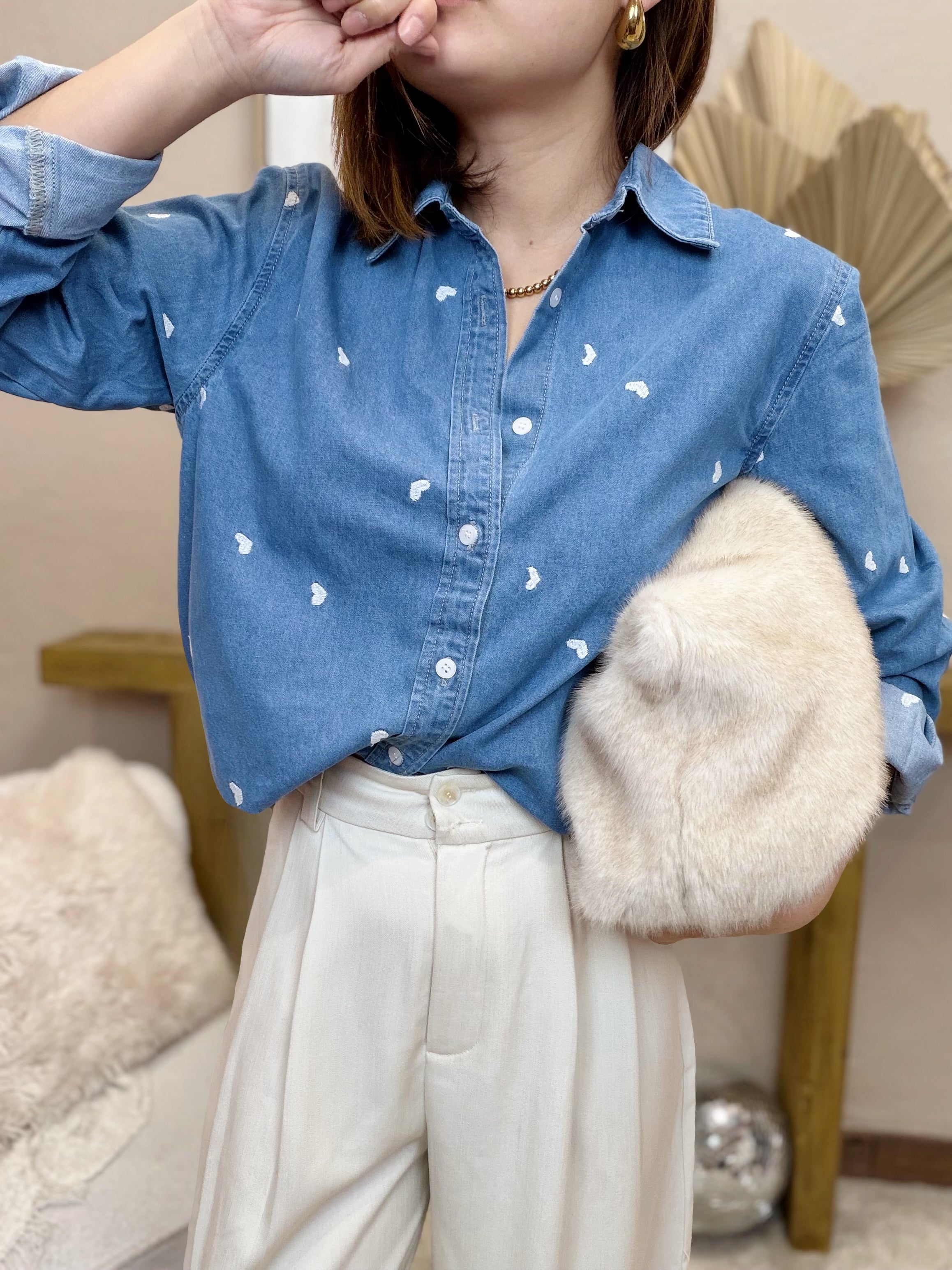 Chemise jean et coeurs