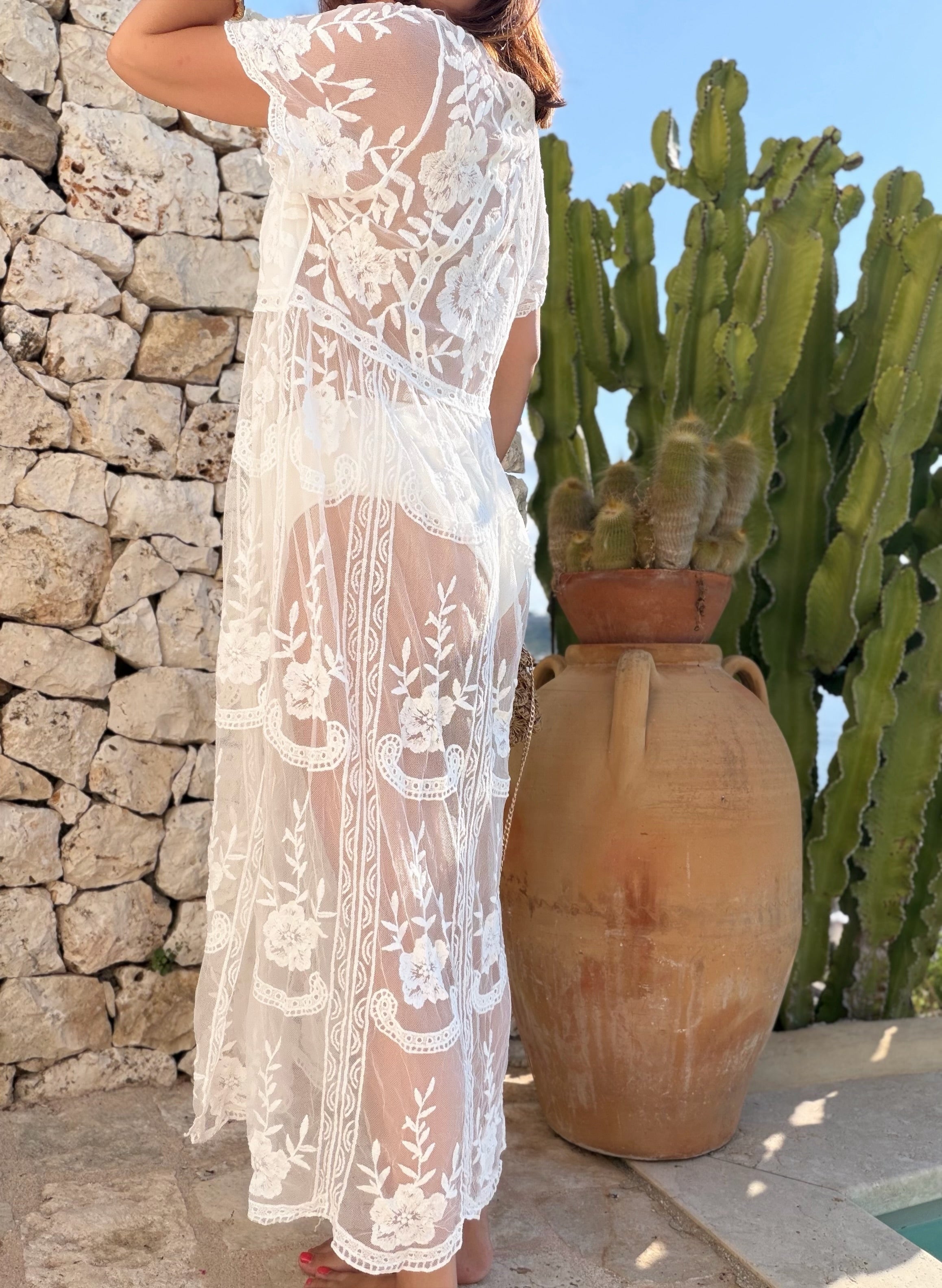 Robe blanche dentelle