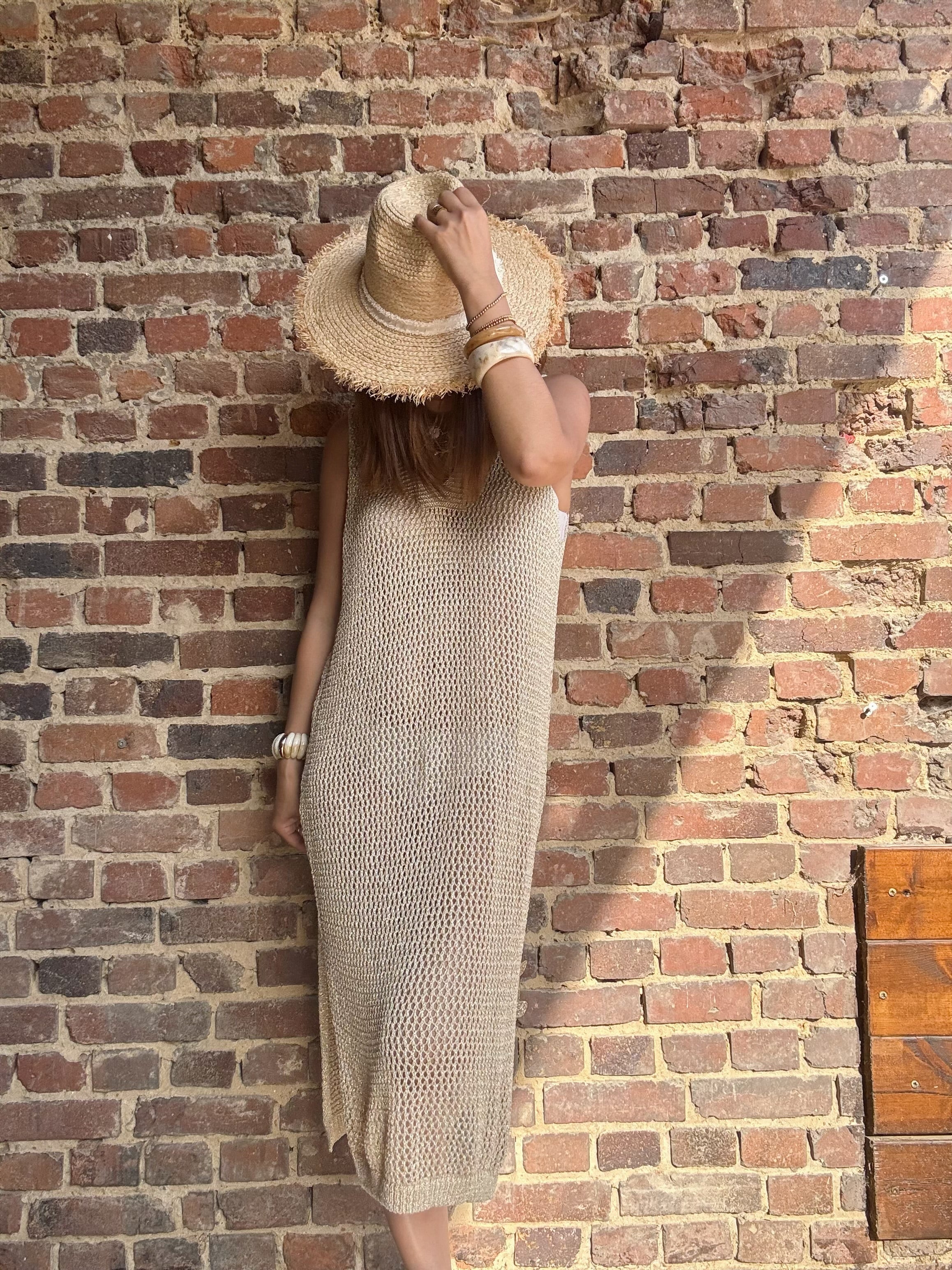 Robe crochet dorée