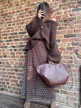 Charger l&#39;image dans la galerie, Jupe marron longue à pois
