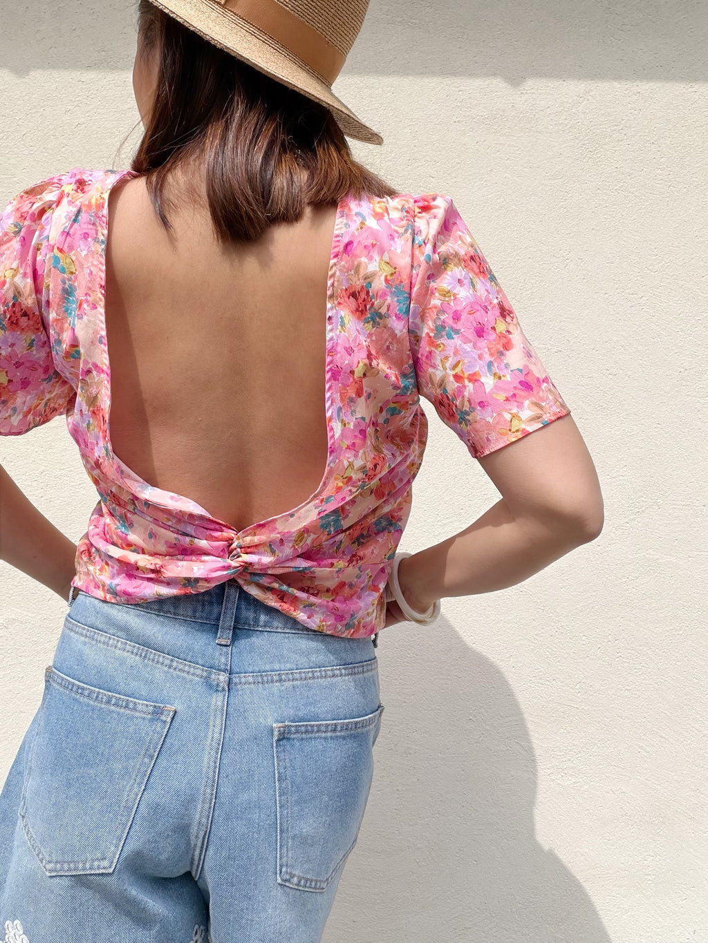 Top fleurs dos nu