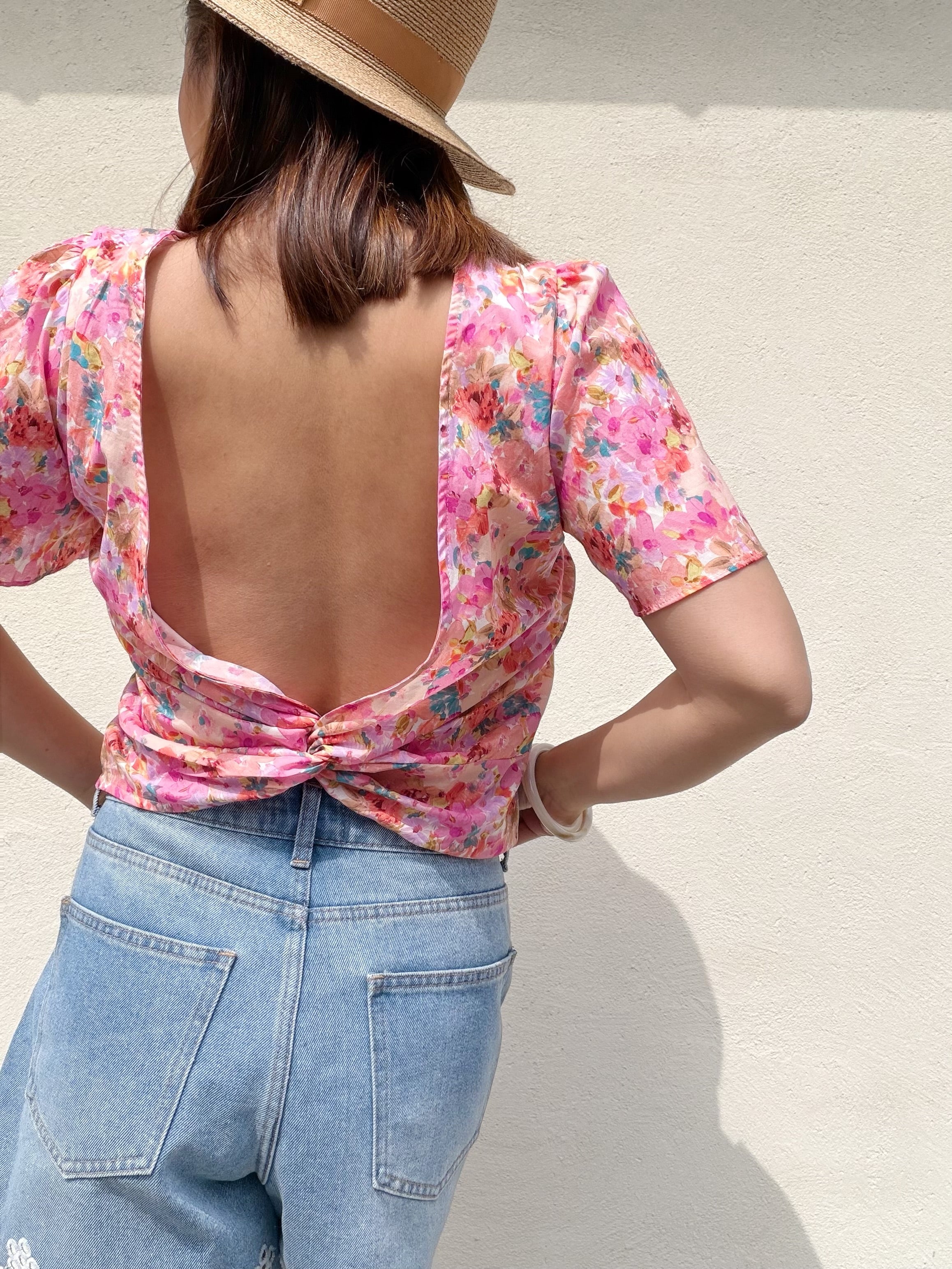 Top fleurs dos nu
