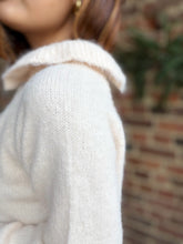 Charger l'image dans la galerie, Pull écru détail noeud
