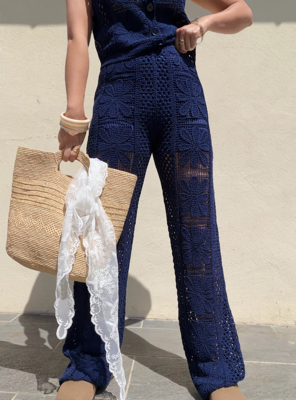 Pantalon bleu crochet
