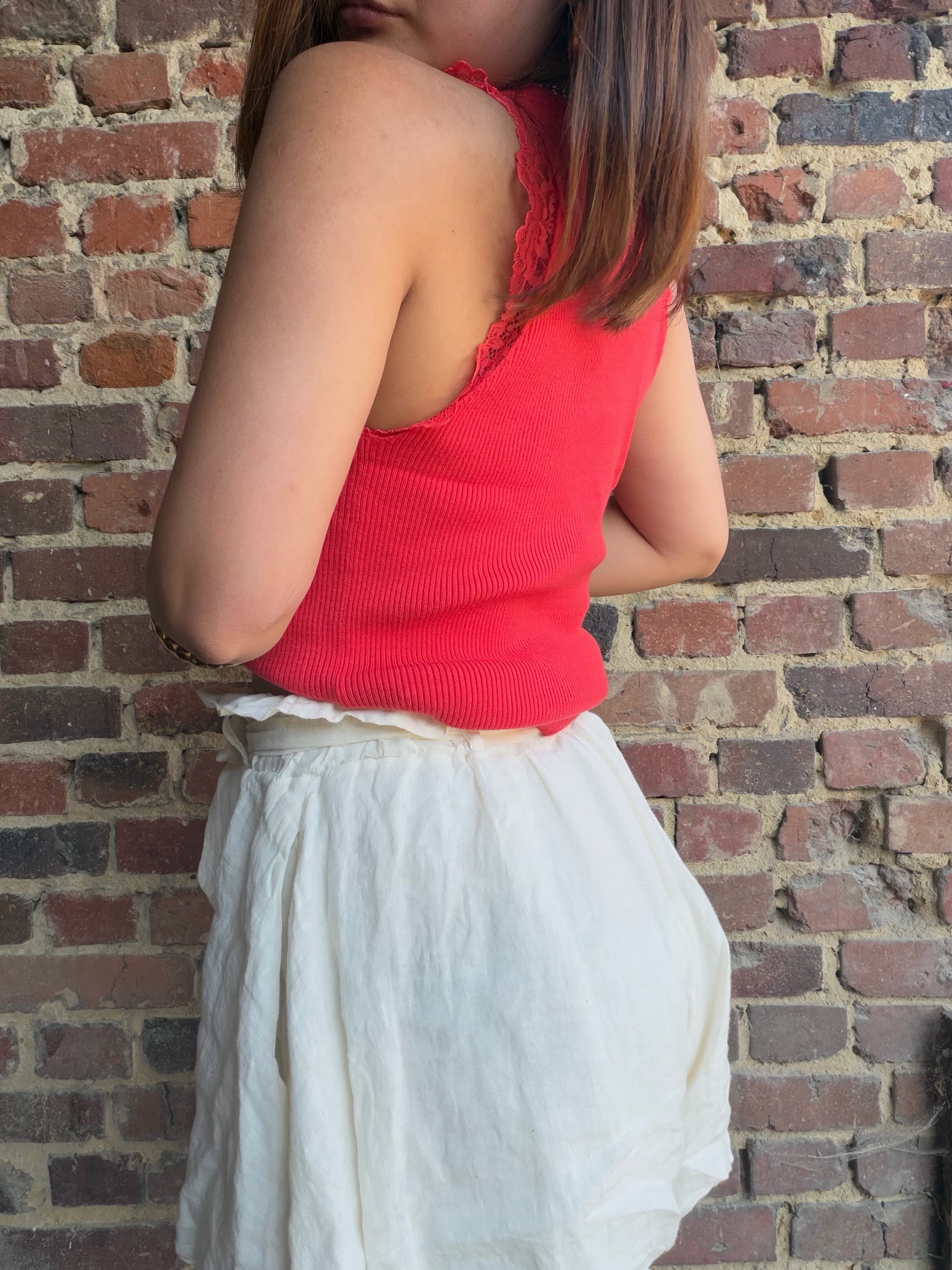 Débardeur dentelle corail